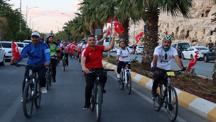 ŞANLIURFA’DA FARKINDALIK İÇİN PEDAL ÇEVİRDİLER