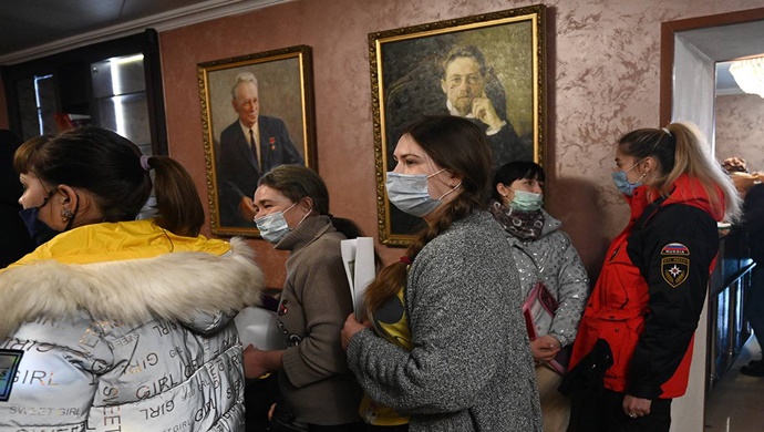 Волонтеры «Единой России» оказывают психологическую и юридическую помощь беженцам из ДНР и ЛНР