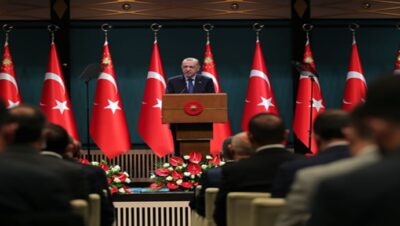 “Türkiye, geniş bir coğrafyanın lojistik süper gücü hâline gelme yolunda ilerlemektedir”