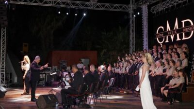 Cumhurbaşkanı Ersin Tatar, “Bir Gönül Hikayesi – Yeşilçam Şarkıları” konserini izledi
