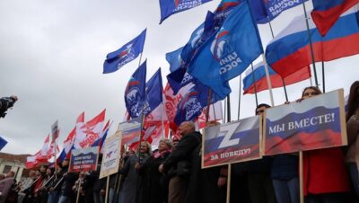 В Иваново активисты «Единой России» вышли на акцию в поддержку проведения референдума на Донбассе и в освобождённых республиках