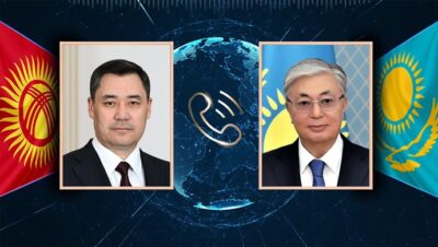 Президент Садыр Жапаров поздравил Президента Касым-Жомарта Токаева с Днем независимости Казахстана