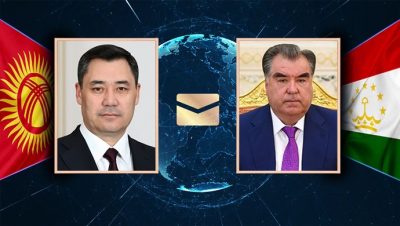 Президент Таджикистана Эмомали Рахмон поздравил Президента Садыра Жапарова с 30-летием дипотношений между странами