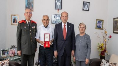 Cumhurbaşkanı Ersin Tatar, Muratağa, Atlılar, Sandallar Şehitliği’ni ziyaret ederek şehit ailelerinin acısını paylaştı