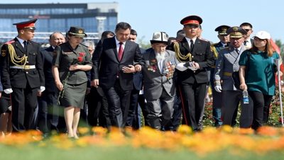 По решению Президента Садыра Жапарова в Кыргызстане каждому ветерану ВОВ окажут единовременную материальную помощь в сумме 100 тысяч сомов