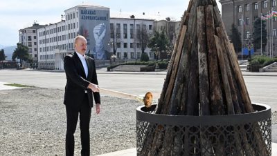 İlham Aliyev Hankendi’de Nevruz şenlik ateşini yaktı