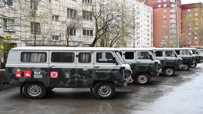 Orduya yardım, gazileri tebrik etmek, bayram alayı: Birleşik Rusya, Bahar ve İşçi Bayramı’nda etkinlikler düzenledi